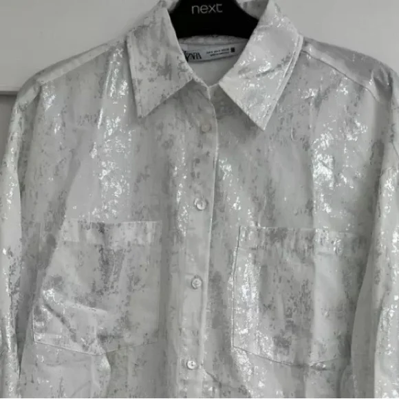 Zara Brushed Silver Metallic Foil White Cotton Button-Up Blouse | S | NWT - Picture 1 of 12